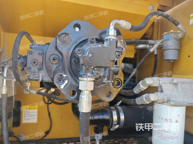 液压泵室(大件舱室) 液压泵室(大件舱室)