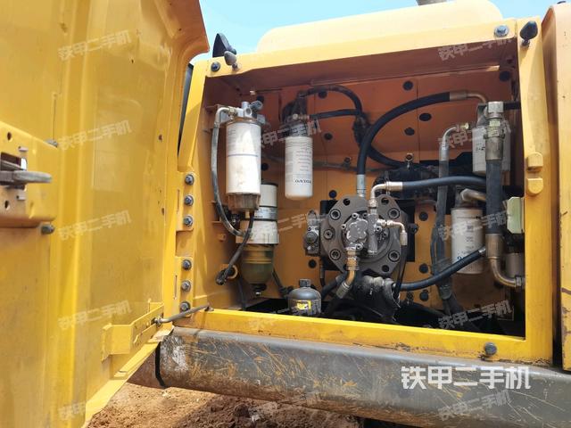 液壓泵室(大件艙室) 液壓泵室(大件艙室)