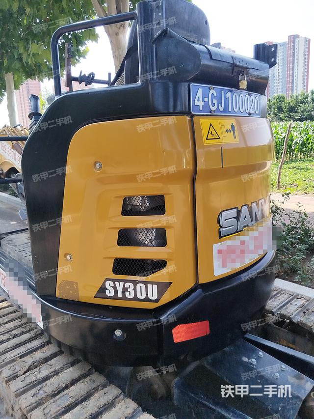 发动机整体俯视(整机外观) 发动机整体俯视(整机外观)