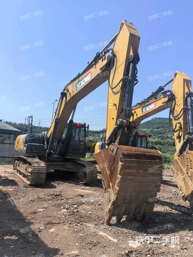 徐工XE370D挖掘機