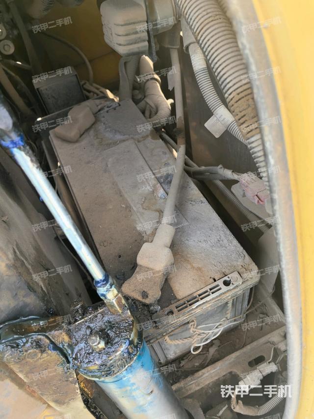 電瓶(大件艙室) 電瓶(大件艙室)