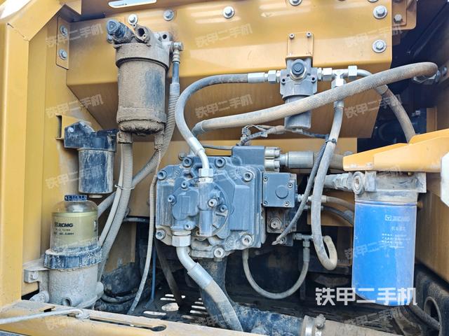 液压泵室(大件舱室) 液压泵室(大件舱室)