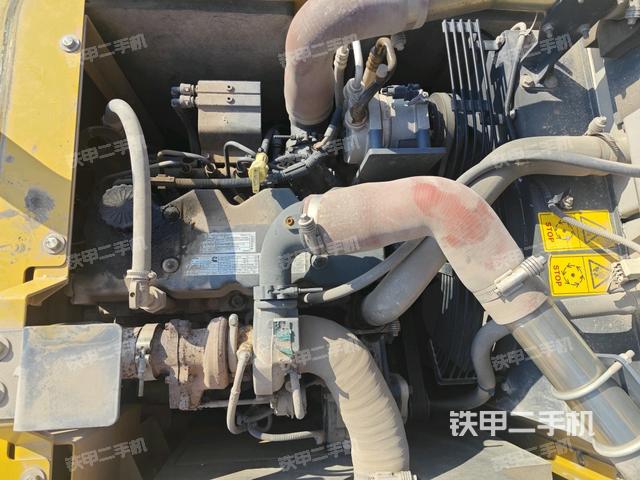 氣門室蓋螺絲特寫(上車部件) 氣門室蓋螺絲特寫(上車部件)