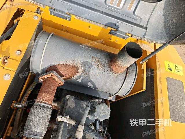 增压器特写(上车部件) 增压器特写(上车部件)