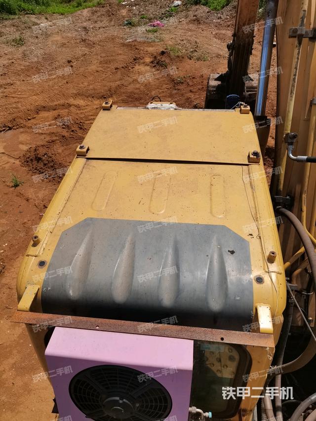 驾驶室顶部俯视(上车部件) 驾驶室顶部俯视(上车部件)