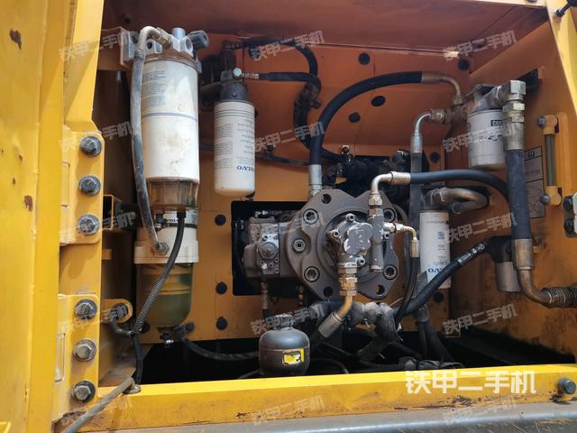 液壓泵斜45?左(大件艙室) 液壓泵斜45?左(大件艙室)