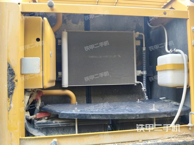 散热器正面(大件舱室) 散热器正面(大件舱室)