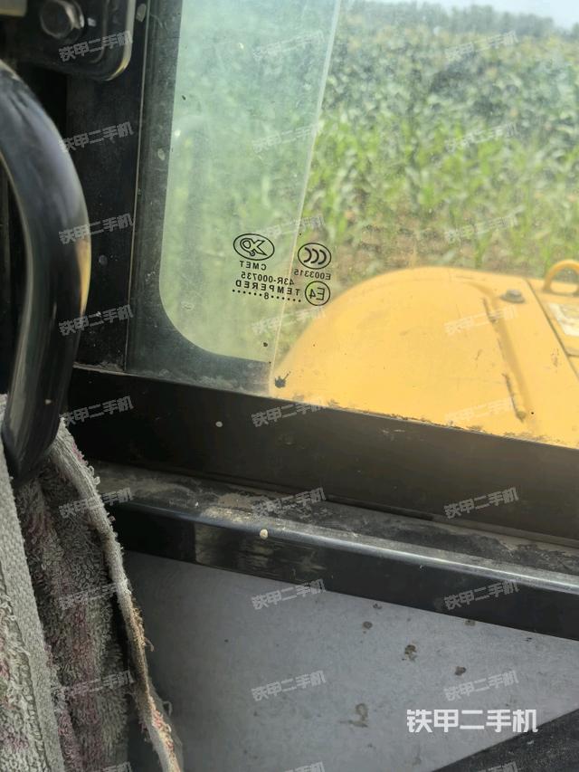 后窗玻璃角標(biāo)(駕駛室部分) 后窗玻璃角標(biāo)(駕駛室部分)