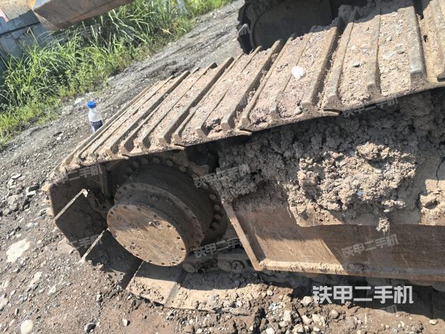 右侧行走马达盖板(行走机构) 右侧行走马达盖板(行走机构)