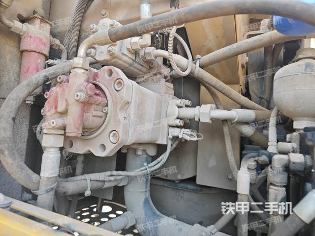 液壓泵室(大件艙室) 液壓泵室(大件艙室)