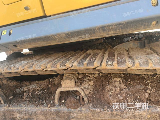 右驱动轮（行走机构）