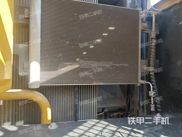 散热器正面(大件舱室) 散热器正面(大件舱室)