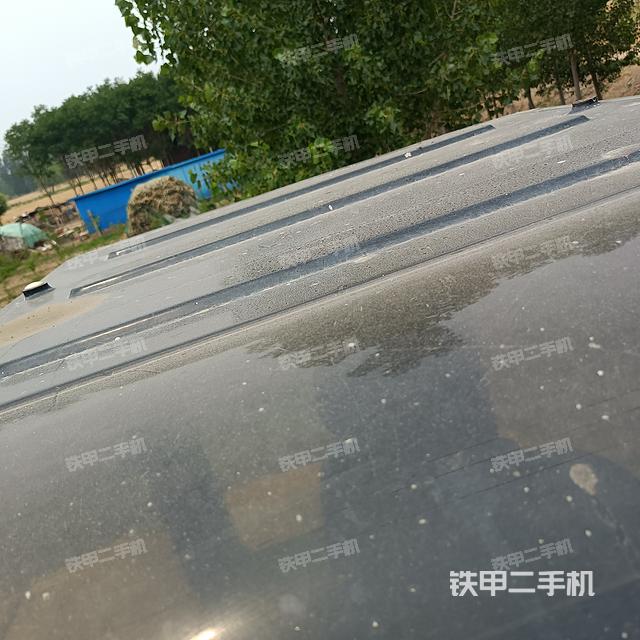 驾驶室顶部（整机外观）