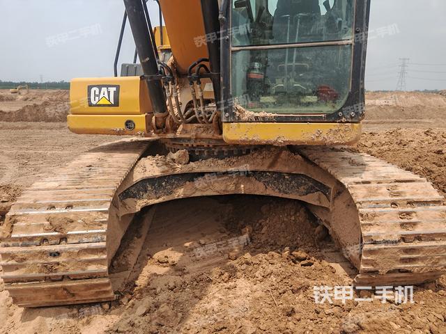 驾驶室整体(整机外观) 驾驶室整体(整机外观)