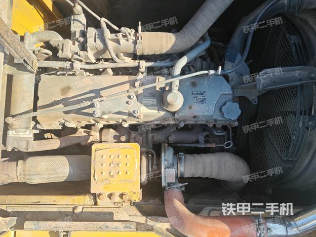 氣門室蓋螺絲特寫(上車部件) 氣門室蓋螺絲特寫(上車部件)
