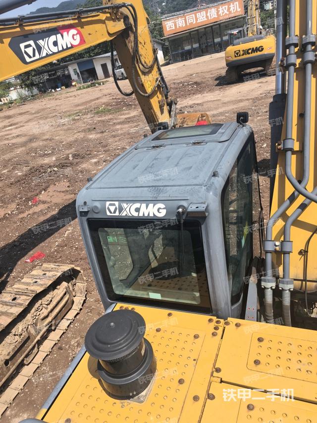 发动机室(上车部件) 发动机室(上车部件)