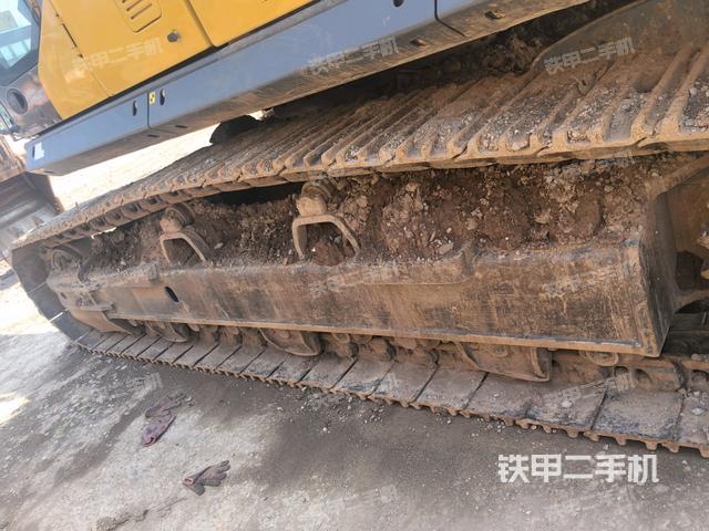 右侧履带整体（行走机构）