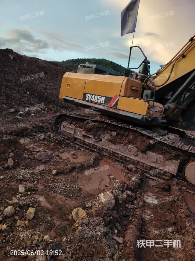 右后45(整机外观) 右后45(整机外观)