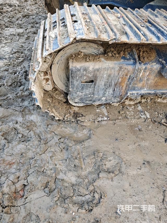 右侧行走马达盖板(行走机构) 右侧行走马达盖板(行走机构)