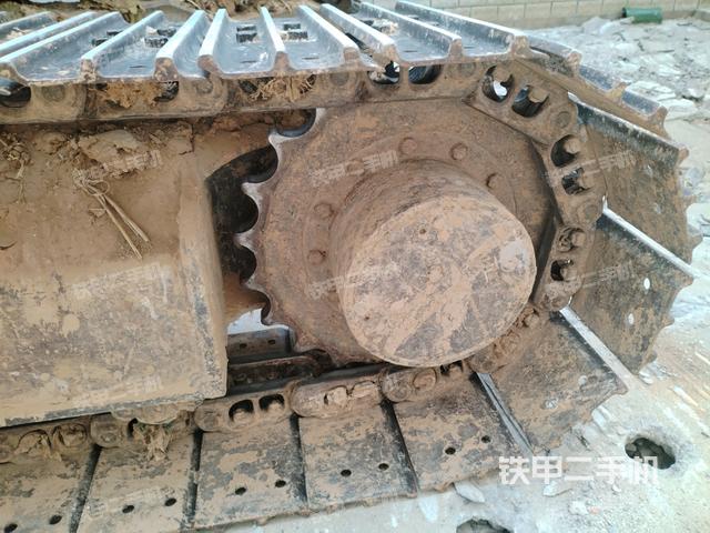 右驱动轮(行走机构) 右驱动轮(行走机构)