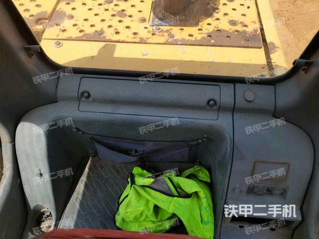 座椅后部(駕駛室部分) 座椅后部(駕駛室部分)