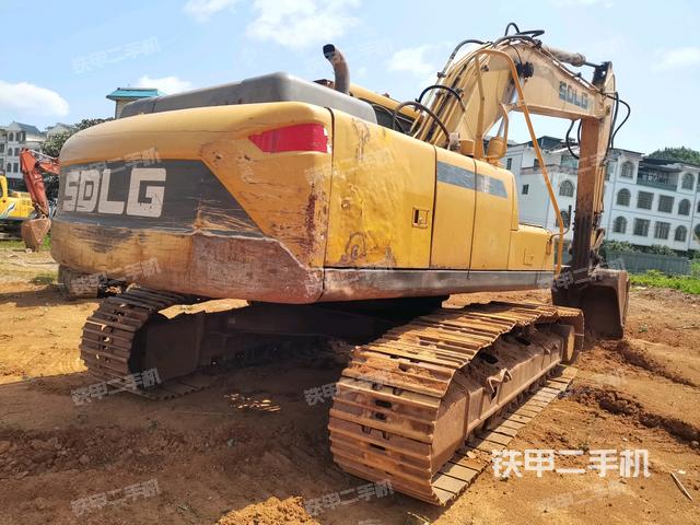 右后45(整机外观) 右后45(整机外观)