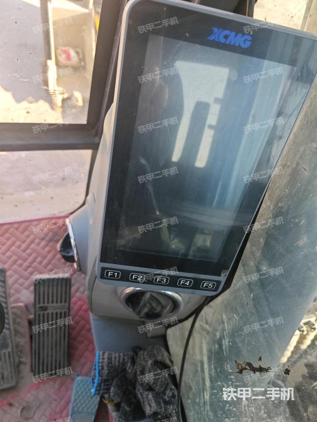 顯示屏?(駕駛室部分) 顯示屏?(駕駛室部分)