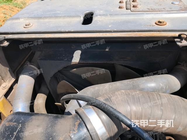 水箱+风扇特写(上车部件) 水箱+风扇特写(上车部件)