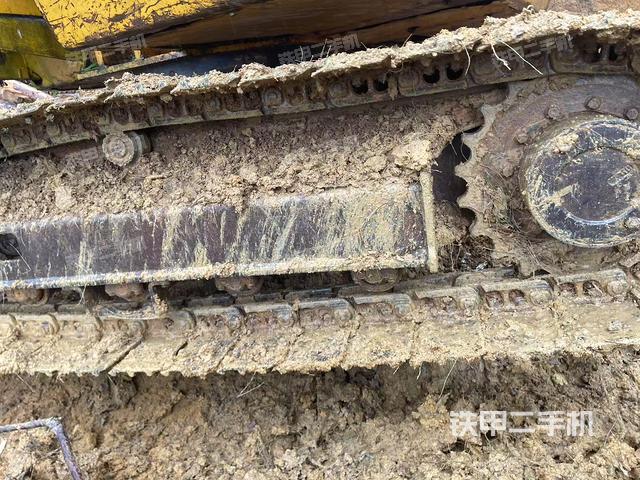 回转马达和主控阀（整机外观）