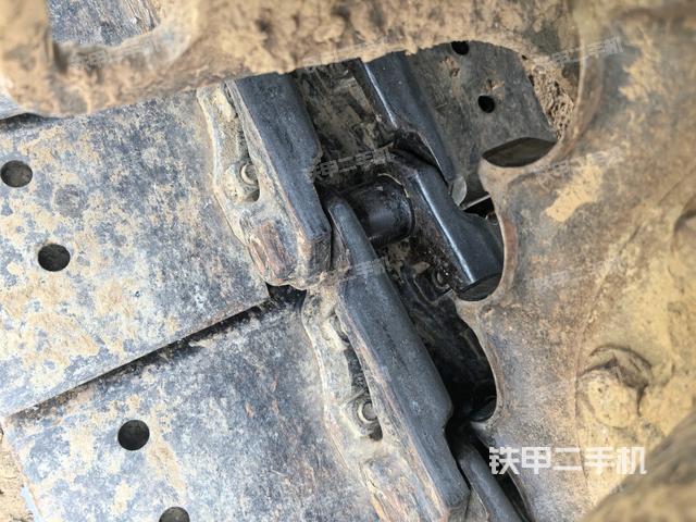 左側(cè)行走馬達(dá)蓋板(行走機(jī)構(gòu)) 左側(cè)行走馬達(dá)蓋板(行走機(jī)構(gòu))