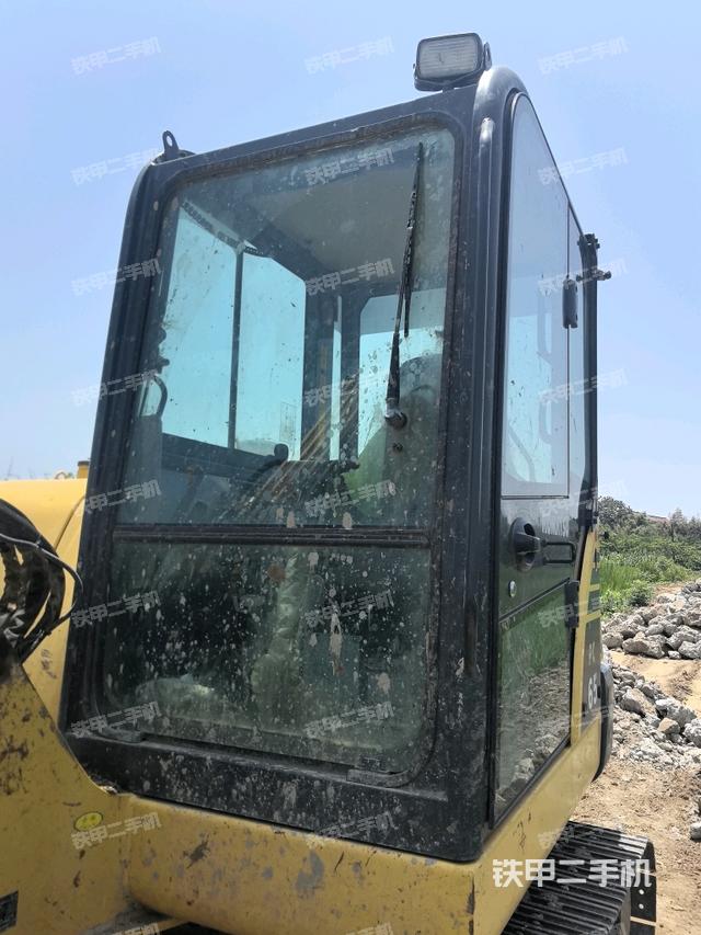 ?駕駛室正側(cè)(駕駛室部分) ?駕駛室正側(cè)(駕駛室部分)