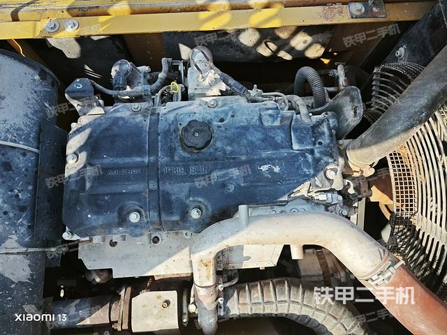 气门室盖螺丝特写(上车部件) 气门室盖螺丝特写(上车部件)