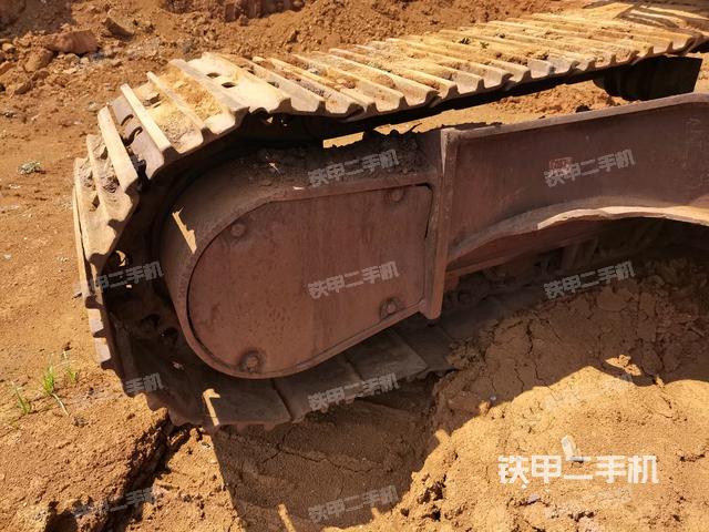 右侧行走马达盖板(行走机构) 右侧行走马达盖板(行走机构)