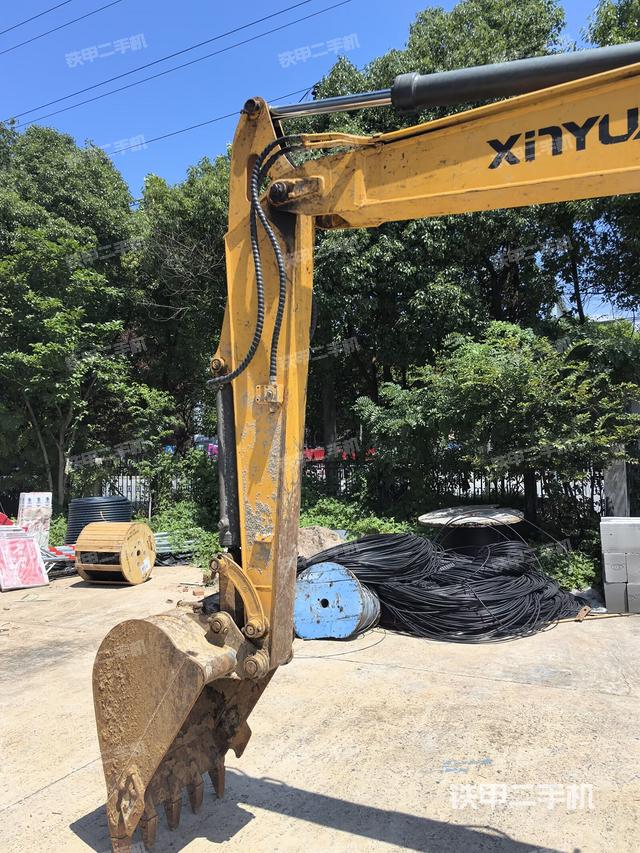 小臂整體右前(工作和回轉(zhuǎn)裝置) 小臂整體右前(工作和回轉(zhuǎn)裝置)