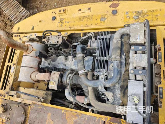 发动机整体俯视(整机外观) 发动机整体俯视(整机外观)