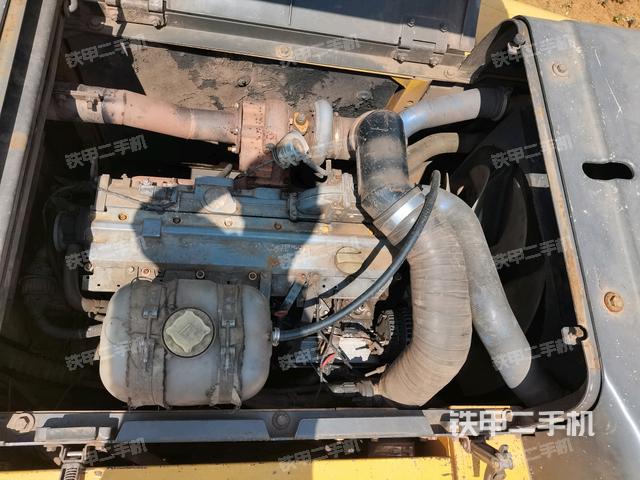 发动机室(上车部件) 发动机室(上车部件)