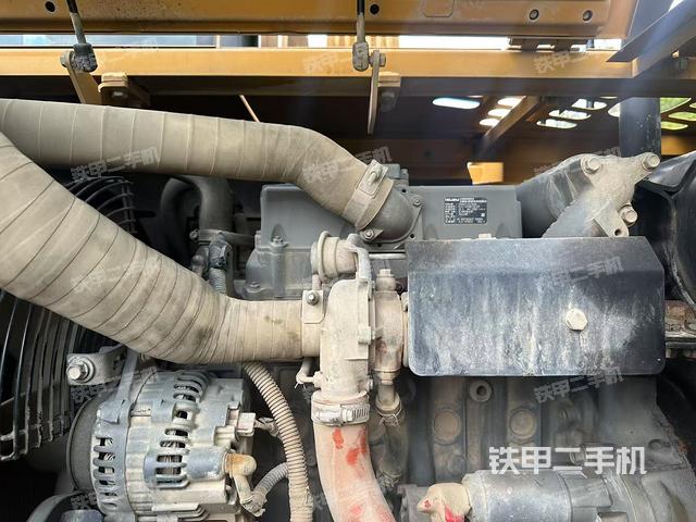 发动机整体俯视(整机外观) 发动机整体俯视(整机外观)