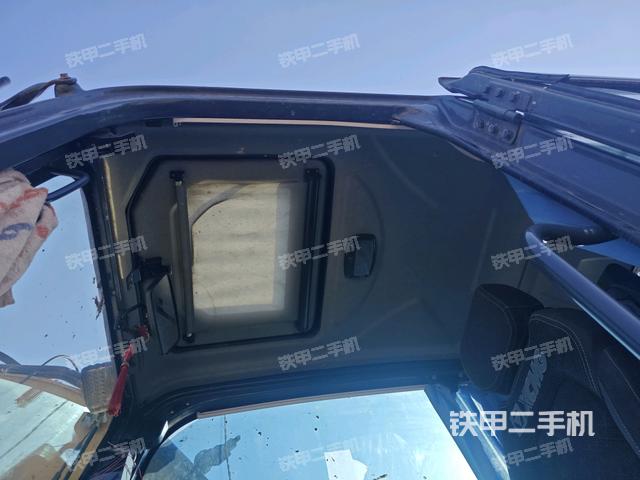 頂棚整體(駕駛室部分) 頂棚整體(駕駛室部分)