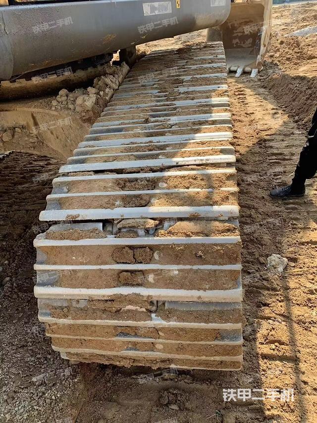 单侧履带整体（整机外观）