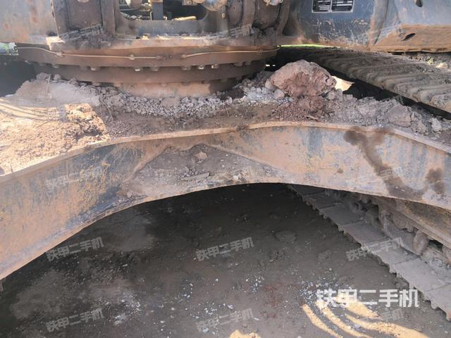 大臂根部 斜视（工作和回转装置）