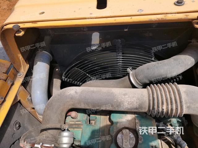 水箱+風(fēng)扇特寫(上車部件) 水箱+風(fēng)扇特寫(上車部件)