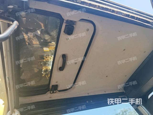 頂棚整體(駕駛室部分) 頂棚整體(駕駛室部分)