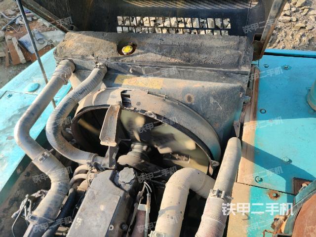 水箱+風(fēng)扇特寫(xiě)(上車(chē)部件) 水箱+風(fēng)扇特寫(xiě)(上車(chē)部件)