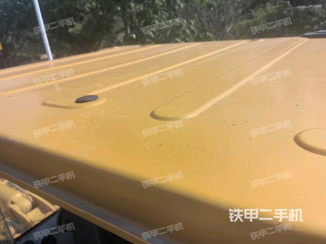 駕駛室頂部 外(駕駛室部分) 駕駛室頂部 外(駕駛室部分)