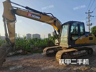 徐工XE135D挖掘机实拍图片