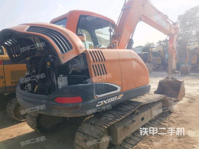 整机右后45°(整机外观) 整机右后45°(整机外观)