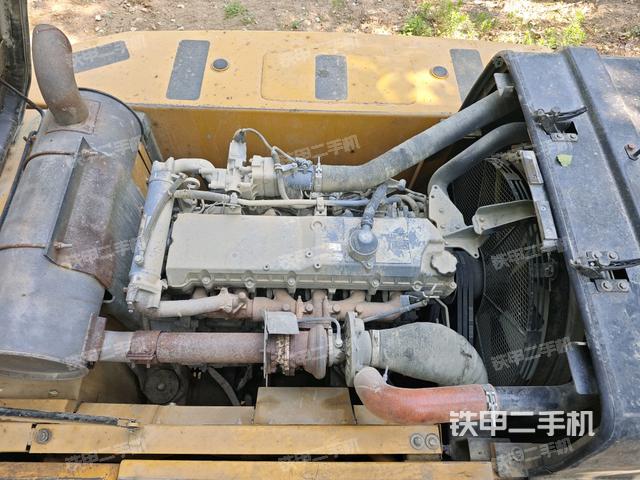 发动机整体俯视(整机外观) 发动机整体俯视(整机外观)