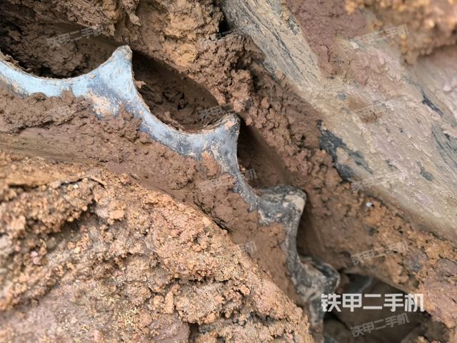 右侧行走马达盖板（行走机构）