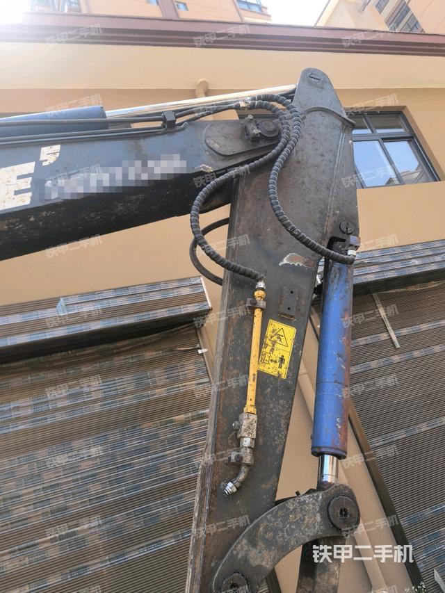 小臂整體右前(工作和回轉裝置) 小臂整體右前(工作和回轉裝置)