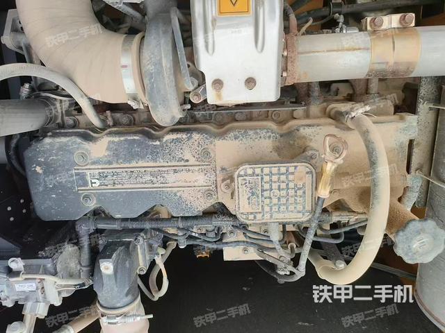 发动机整体俯视(整机外观) 发动机整体俯视(整机外观)